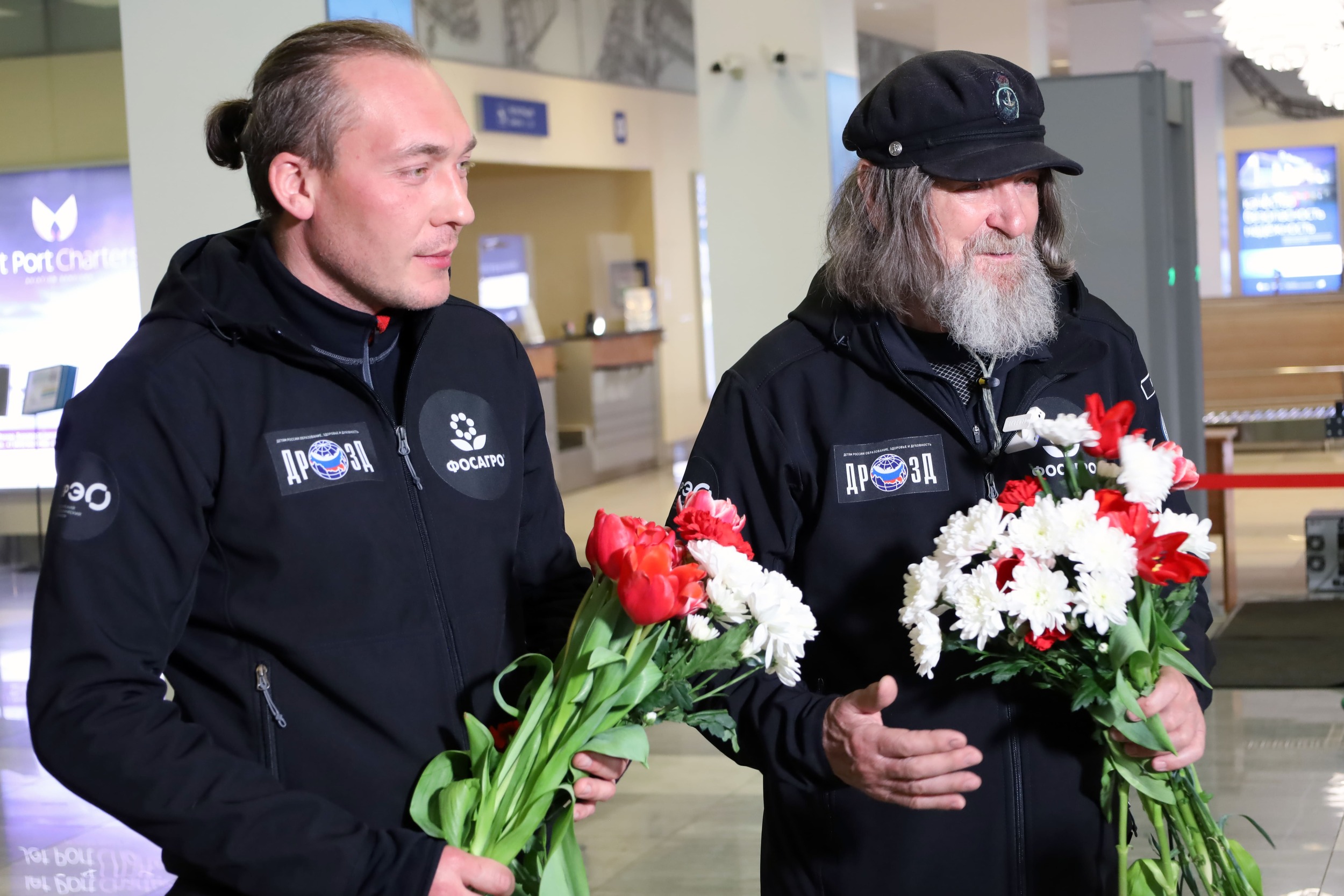 Vnukovo-3 Welcomes Record-Breaking Balloon Flight Pilots Fyodor Konyukhov and Ivan Menyailo